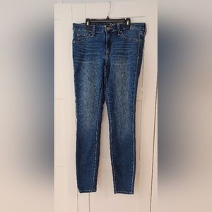 Universal Thread Mid Rise Jegging